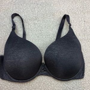 Victoria’s Secret 36D padded perfect coverage bra